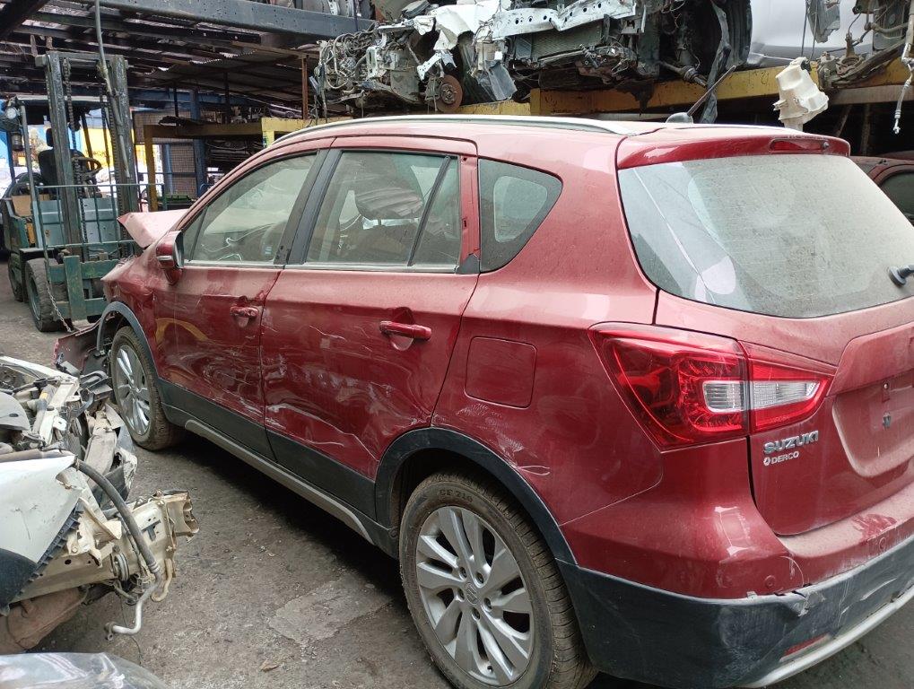  Suzuki S CROSS 2017    EN DESARME